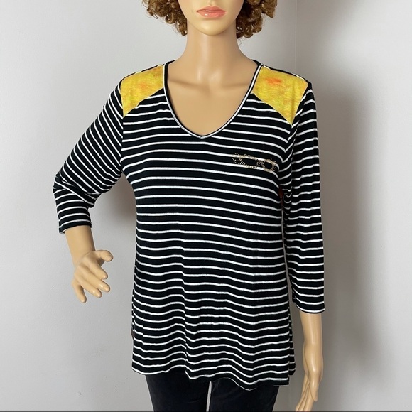 Leoma Lovegrove Women’s V-Neck Shirt – Stripes & Sailboat Design, Size Small - Picture 2 of 12